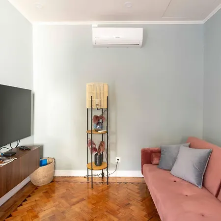 Charm House 45 - Pena Garden Flat